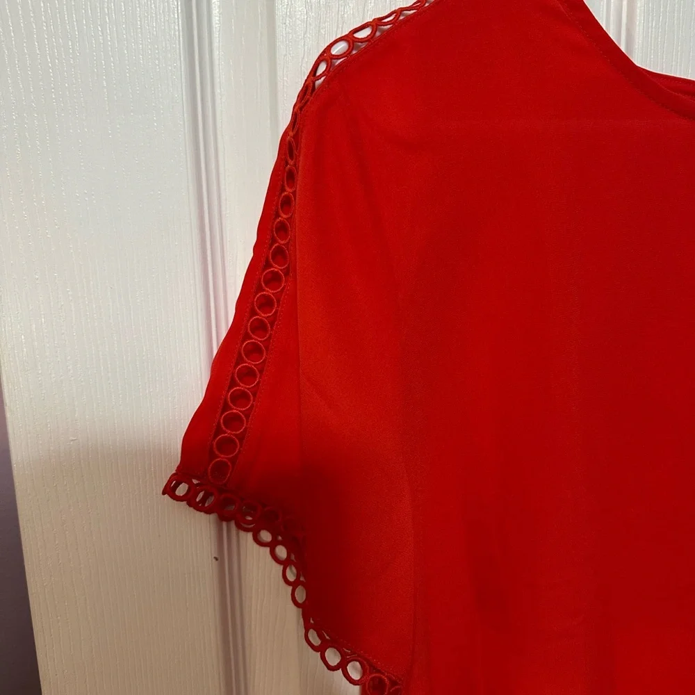 Ann Taylor Large NWT Red Blouse Short Sleeves With Circular Lace Details - Picture 4 of 6